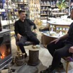 Adıyaman’da deprem sonrası esnafa yeni iş yerleri teslim edildi, memnuniyet dile getirildi.