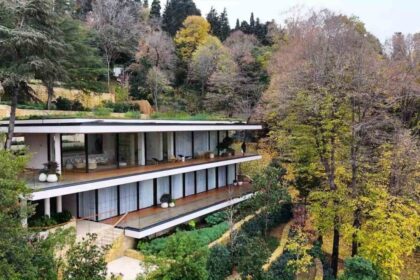 Üsküdar Vaniköy’deki Adnan Oktar’ın Eski Evi Yenilendi, Boğaz’a Hakim Konumuyla Gündemde!