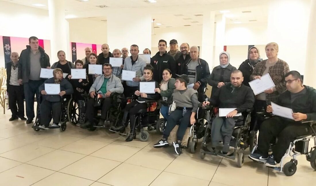Aydın Bedensel Engelliler Spor Kulübü Üyeleri, AFAD ve Kızılay İş Birliği ile İlkyardım ve Afet Farkındalık Eğitimi Aldı Aydın Bedensel Engelliler Spor Kulübü, AFAD ve Kızılay iş birliğiyle