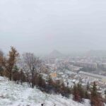 Meteorolojinin uyarıları sonrası Afyonkarahisar’da sabah saatlerinde kar yağışı etkili oldu.