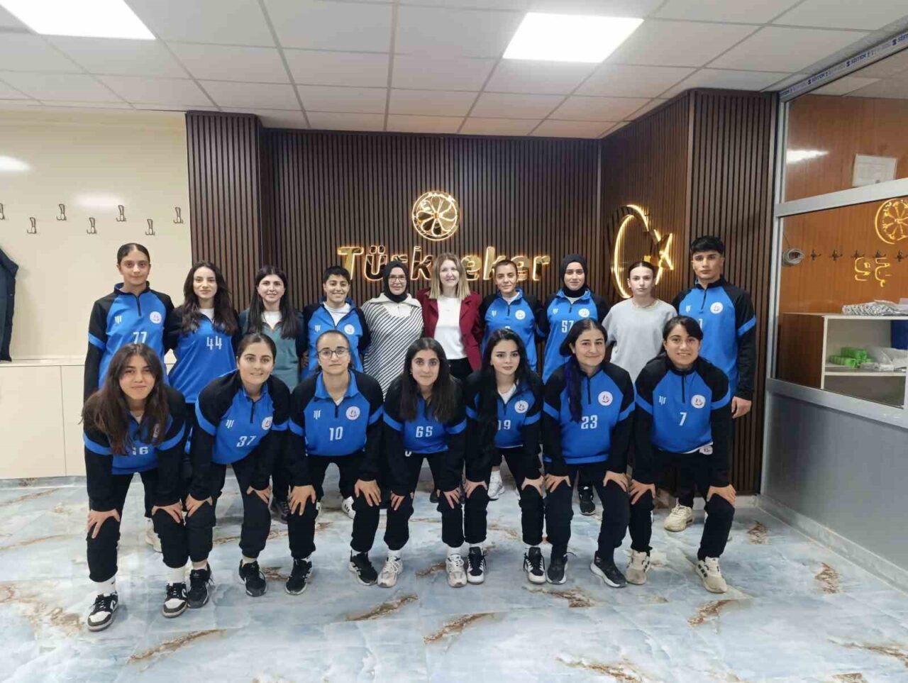 Ağrı Şeker Fabrikası Müdürü Kürşat Erdoğan ve eşi Nurgül Erdoğan,