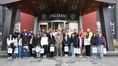 Ağrı İl Emniyet Müdürü Göksel Önder, Diyadin Mesleki ve Teknik