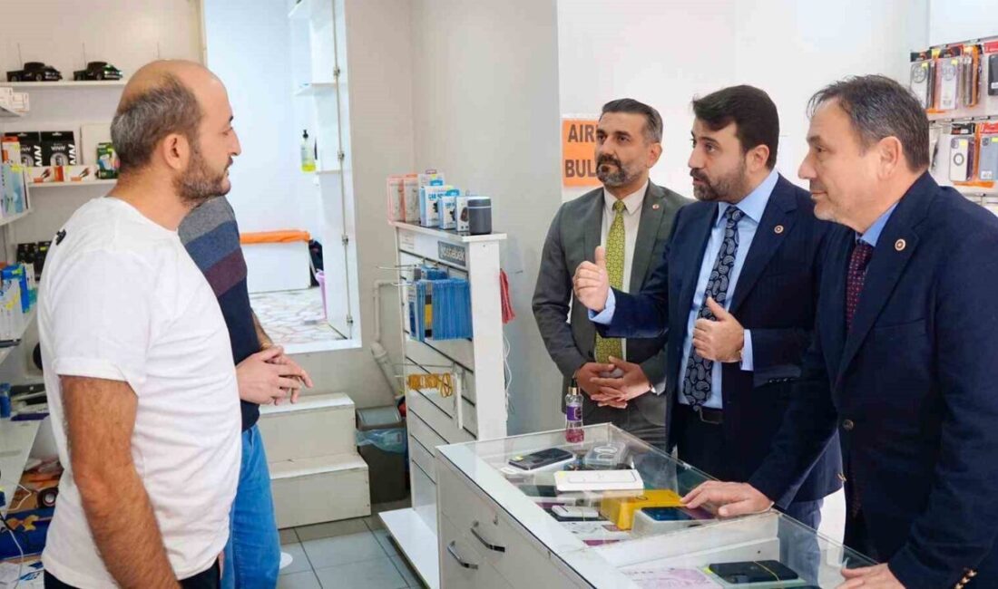 AK Parti Milletvekilleri Safranbolu’da Esnafı Dinledi ve Talepleri Topladı AK Parti Karabük milletvekilleri Cem Şahin ve Ali Keskinkılıç, teşkilat