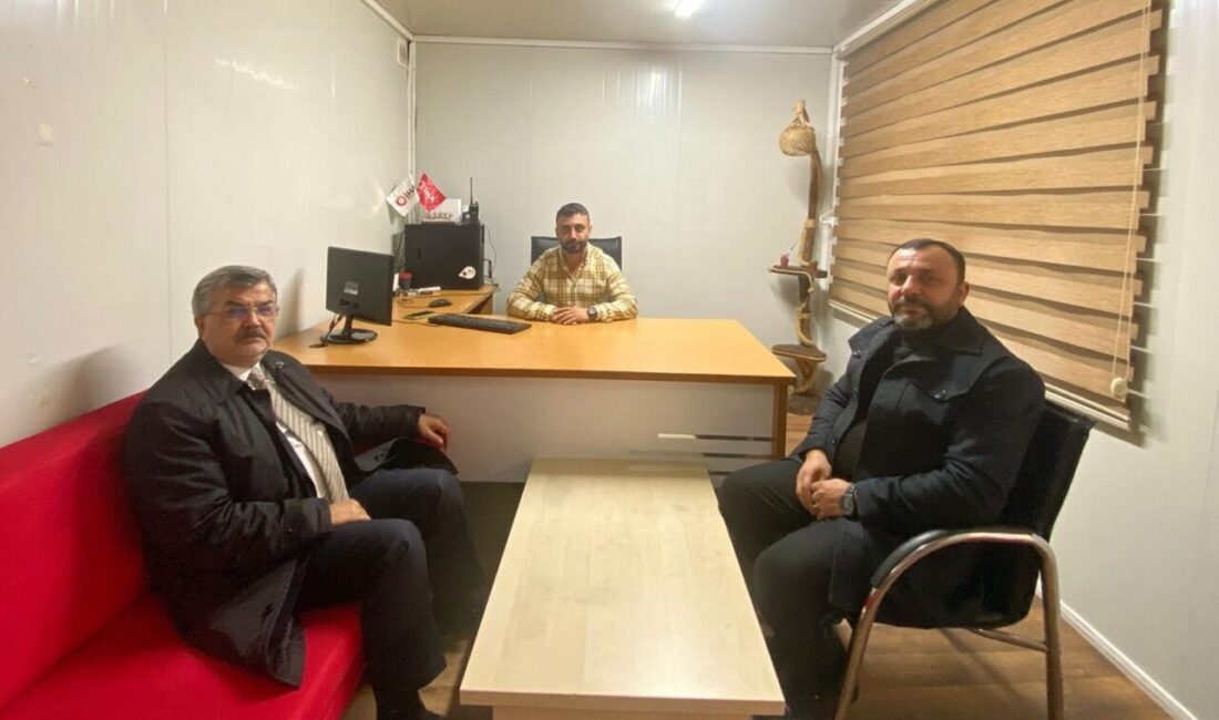 AK Parti Adıyaman İl Başkanı Ekrem Çadır ve İl Başkan Yardımcısı Engin Toklu, İHA Adıyaman Bürosu’nu Ziyaret Etti AK Parti Adıyaman İl Başkanı Ekrem Çadır ve İl Başkan