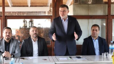 AK Parti İzmir İl Başkanı Bilal Saygılı, CHP İzmir İl