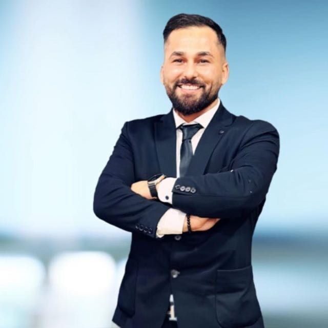 Avrupa Kayserili İşverenler Birliği (AKİB) Kurucu Genel Başkanı Ali Hızar,