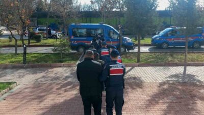 Aksaray'da düzenlenen dolandırıcılık operasyonunda K.O. (20), G.E. (19), V.B. (29),