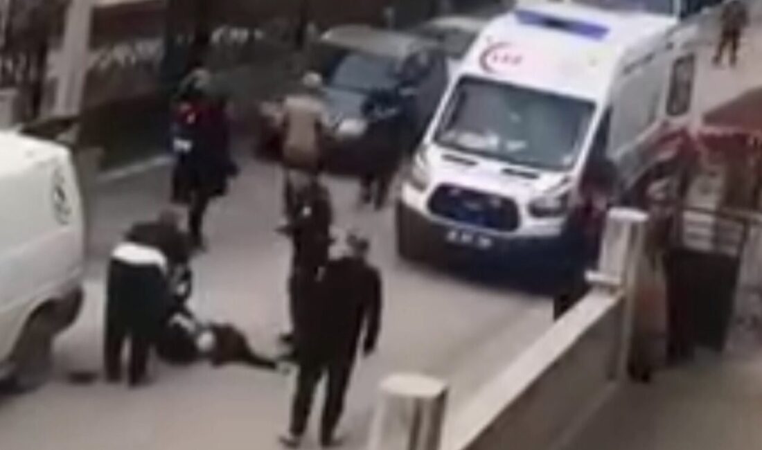 Aksaray’da Kayınpederin Damatla Yaşadığı Tartışma Kanlı Sonuçlandı: Damat Ağır Yaralı, Kayınpeder Gözaltında Aksaray'da Mahsun T. adlı damat, kayınpederi Mevlüt A. ile temizlik