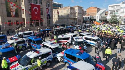 İçişleri Bakanlığı, Aksaray'a 118 yeni araç tahsis etti. Törenle hizmete