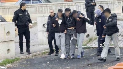 Aksaray'da okul çıkışında tartışan A.U. (16) ve O.M. (15) arasında