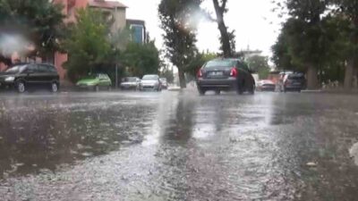 Aksaray'da süren yağmur, çiftçileri sevindirdi. Ramazan Gökoğlan, "Şükürler olsun, beklediğimiz