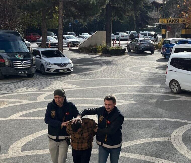 Konya'nın Akşehir ilçesinde, Narkotik Suçlarla Mücadele Büro Amirliği ekipleri, uyuşturucu