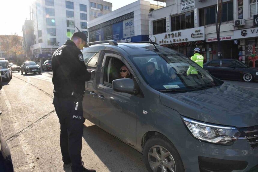 Aliağa Emniyet Müdürlüğü, yılbaşı gecesi vatandaşların güvenliğini sağlamak için önlemleri artırdı.