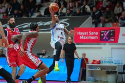 David Efianayi, Manisa Basket Maçındaki Performansı ile Haftanın 5’ine Seçildi