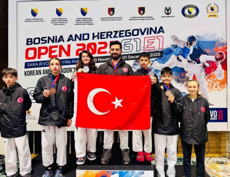 Aliağa’nın Taekwondo Sporcuları, Bosna Hersek’te Düzenlenen Yarışmada 4 Madalya Kazandı