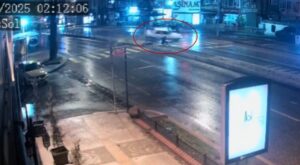 Edirne'de B.T. isimli alkollü ve ehliyetsiz sürücünün kontrolündeki araç, demir