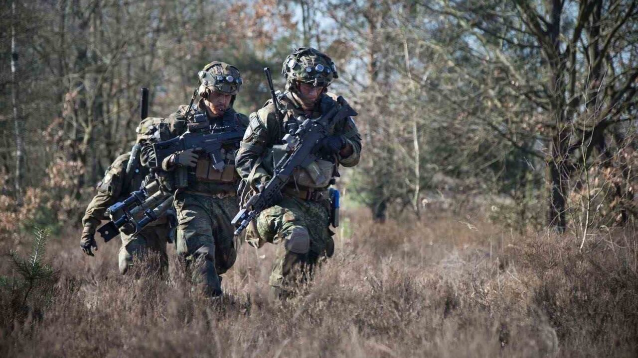 Almanya'nın Burg ilçesinde, 25 Kasım'da kimliği belirsiz hırsızlar, nakliye aracından