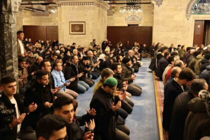 Regaip Kandili Amasya’da Coşkuyla İdrak Edildi, Vatandaşlar Dua ve İkramlarla Bir Araya Geldi