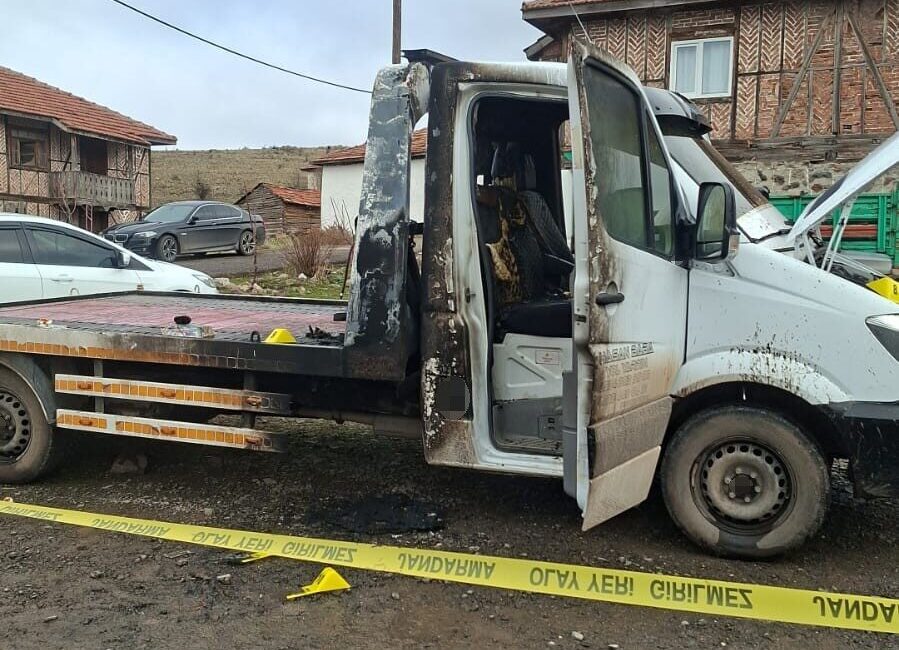 Ankara'nın Çamlıdere ilçesinde üç şahıs, Muhtar Hasan Sağlam'a ait dört