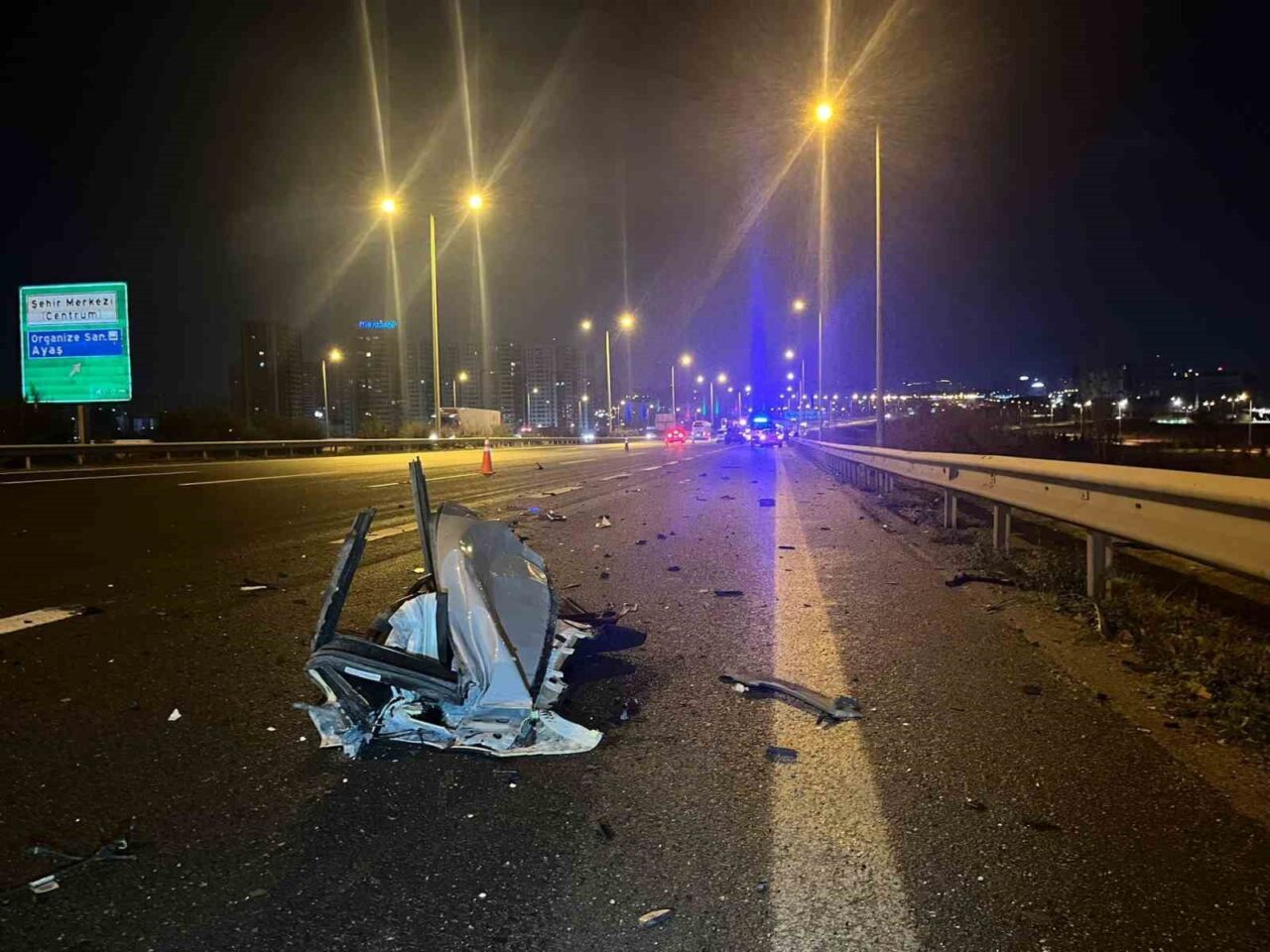 Ankara Çevreyolu'nda B.K. yönetimindeki otomobil, Eryaman mevkisinde seyir halindeki bir