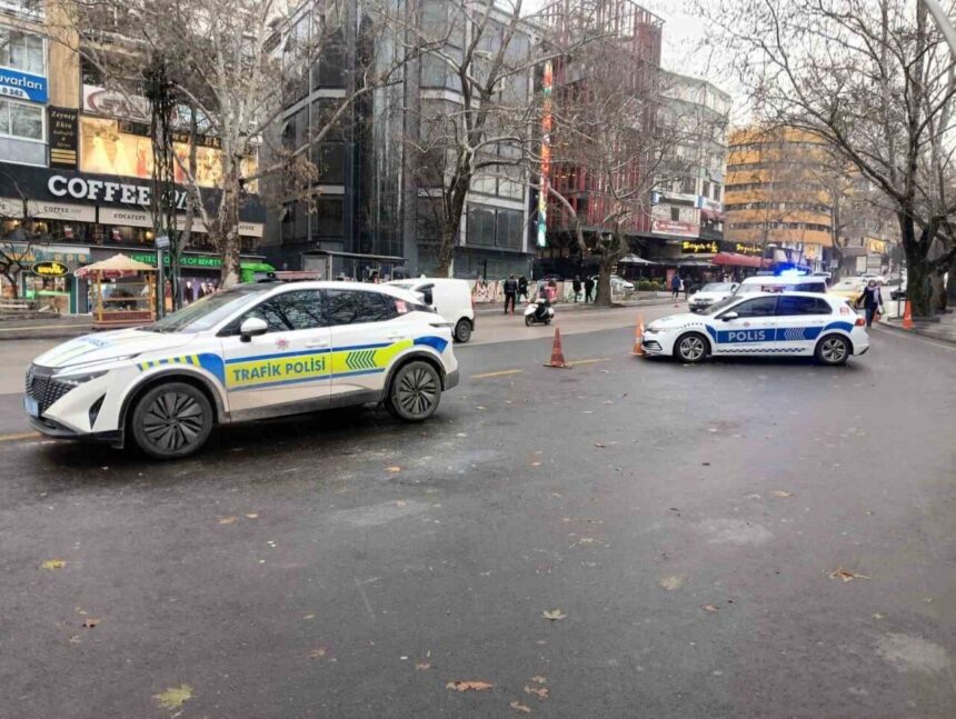Ankara’da yılbaşı için polis tarafından geniş kapsamlı güvenlik önlemleri alındı.