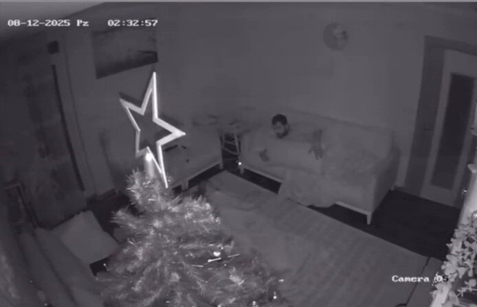 Antalya'nın Konyaaltı ilçesinde 4.3 büyüklüğündeki deprem, gece saatlerinde panik yarattı.