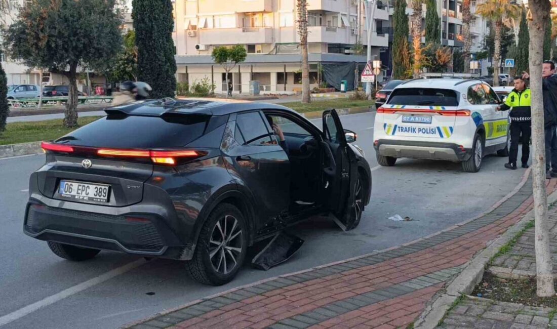 Manavgat'ta motosiklet ile otomobilin çarpışması sonucu Hayrullah T. ve Şerife