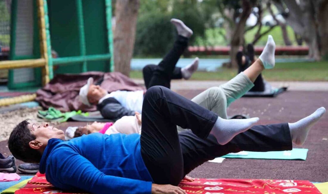 Antalya’da Sabah Sporlarıyla Dinç Başlangıçlar Yapılıyor Antalya Büyükşehir Belediyesi, şehir sakinlerinin enerjik bir güne başlaması için