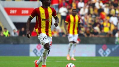 Göztepe'nin Nijeryalı orta saha oyuncusu Anthony Dennis, bu sezon 3