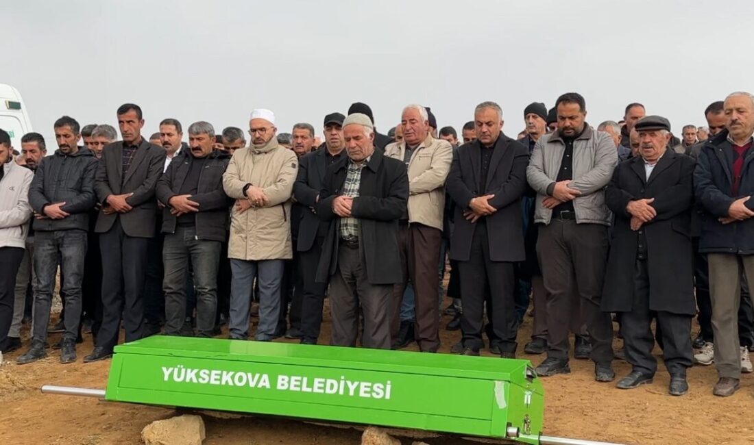 Van’ın Gürpınar ilçesinde Zernek Barajı’na düşen araçta hayatını kaybeden 20