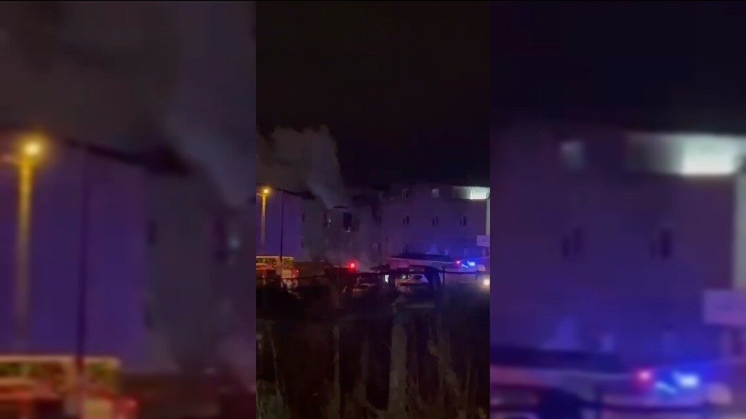 İstanbul'un Arnavutköy ilçesinde bir iş yerinde çıkan yangında biri ağır