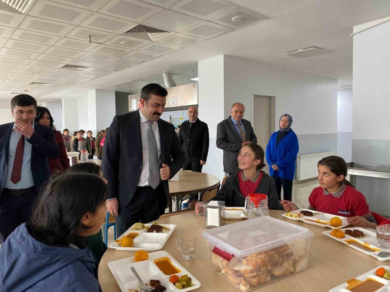 Arpaçay Kaymakamı Muhammed Burak Akköz, İlçe Milli Eğitim Müdürü Süreyya