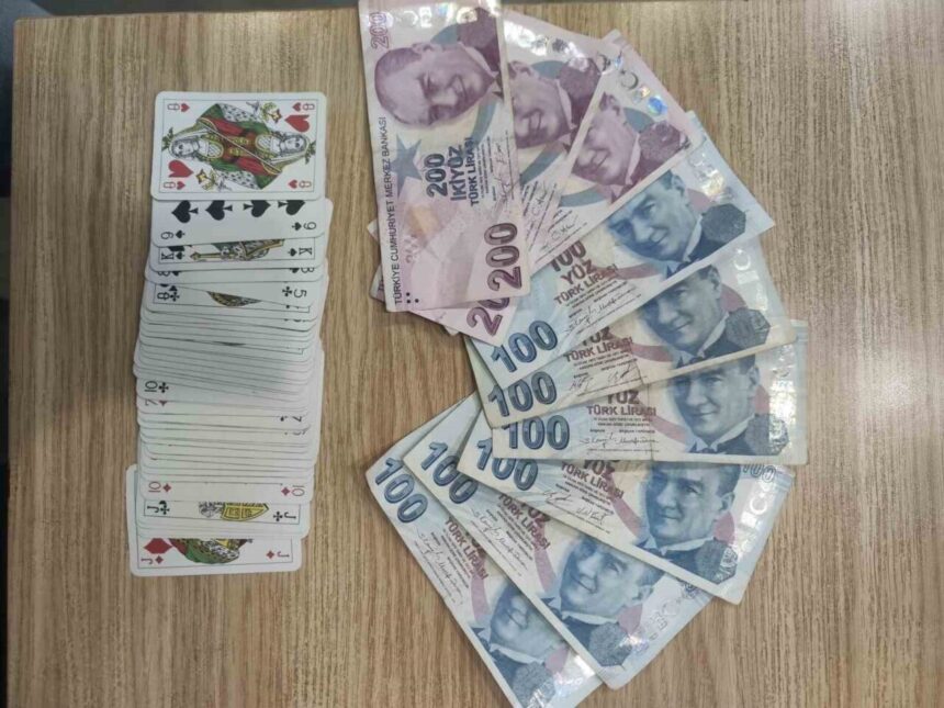 Atakum’da Yılbaşı Denetimlerinde Kumar Oynayanlara Ceza ve İş Yeri Sorumlusuna Adli İşlem Başlatıldı