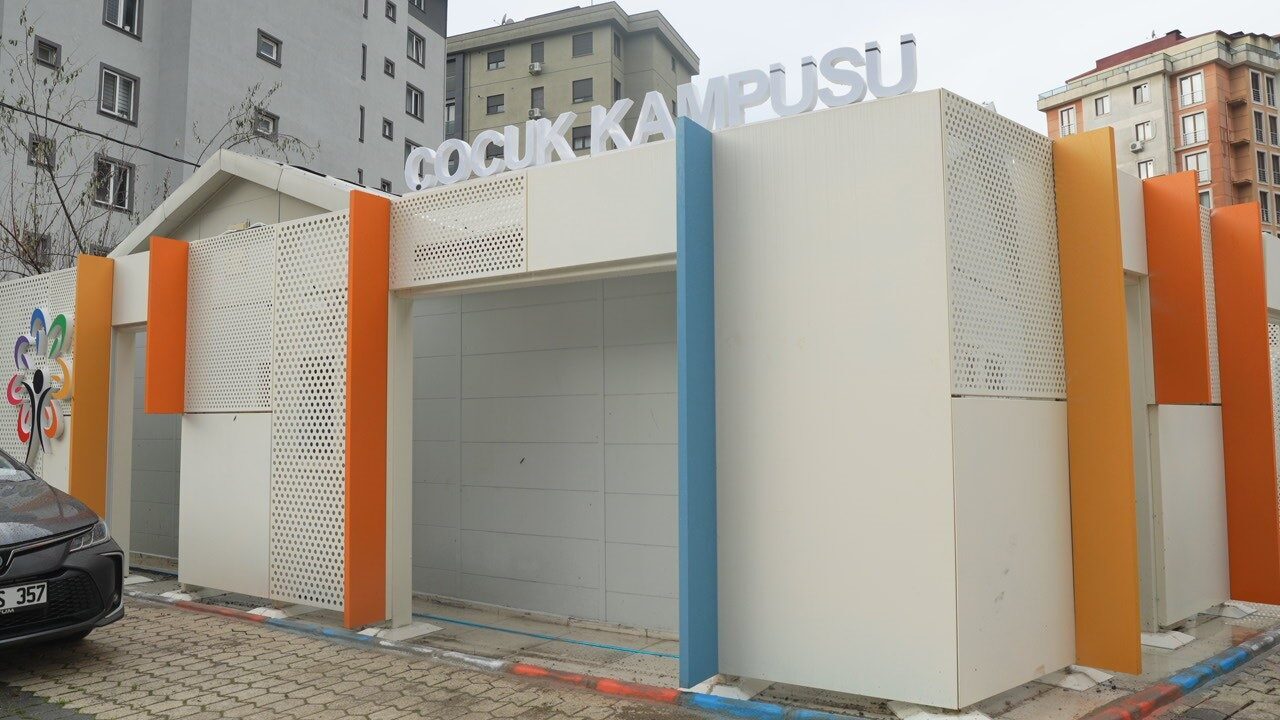 Ataşehir Belediyesi, engelli çocuklar için oluşturduğu "Ataşehir Çocuk Kampüsü"nü 3