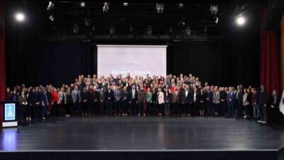 Atatürk Üniversitesi, bilimsel katkılarıyla dikkat çeken akademisyenlerini Bilimsel Teşvik Töreni'nde