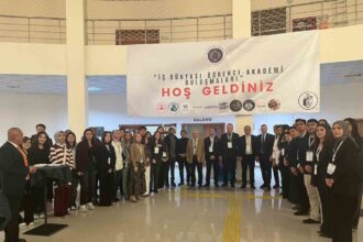 Atatürk Üniversitesi’nde “İş Dünyası-Öğrenci-Akademi Buluşmaları: Ticari Bankacılık Sektörü” Paneli Gerçekleştirildi