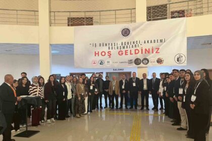 Atatürk Üniversitesi’nde “İş Dünyası-Öğrenci-Akademi Buluşmaları: Ticari Bankacılık Sektörü” Paneli Gerçekleştirildi