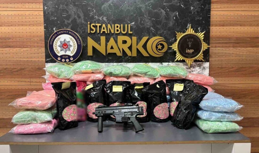 Avcılar'da gerçekleştirilen operasyonda, 601 bin 380 adet extacy hap ve