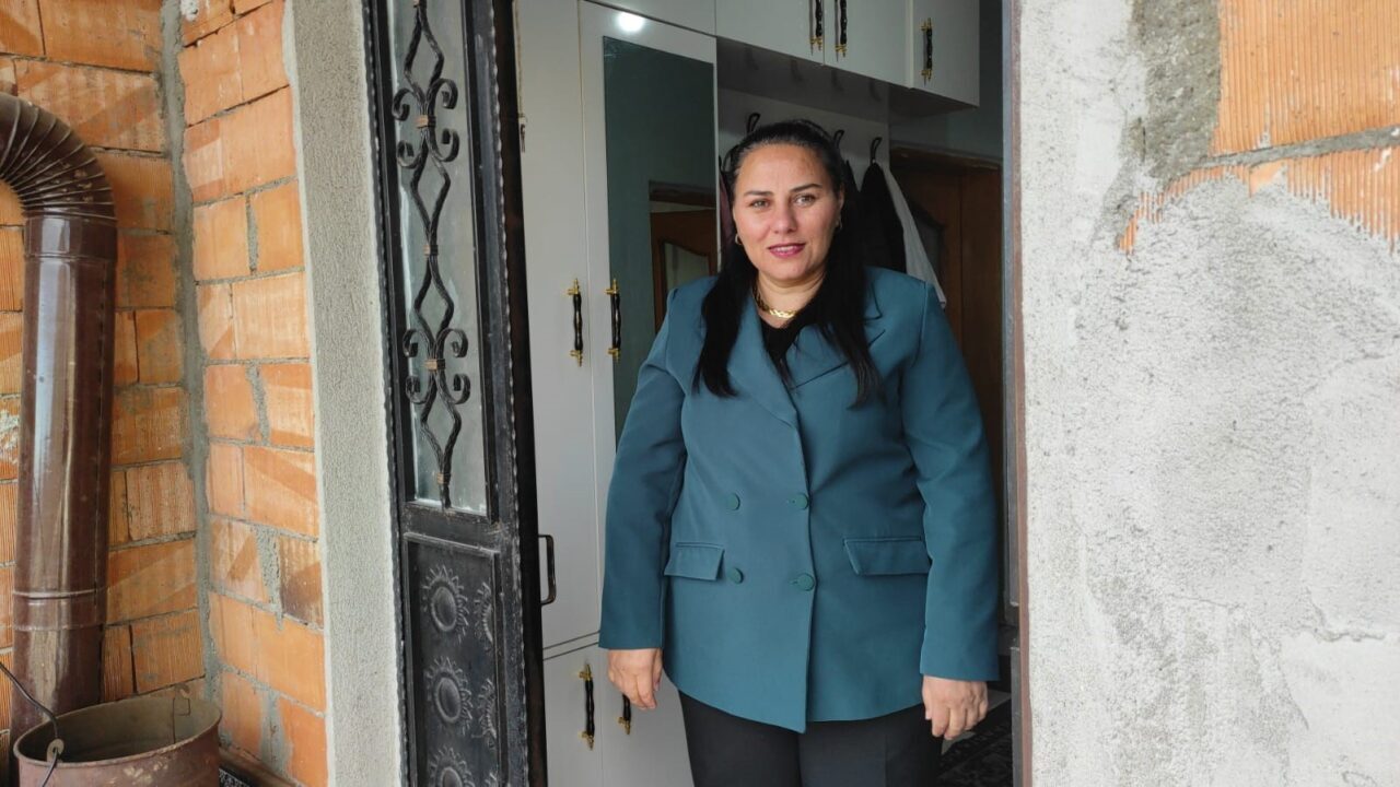 Yozgat'ın Aydıncık ilçesinde, Dilek Efe, köyünün muhtarı olarak su ve