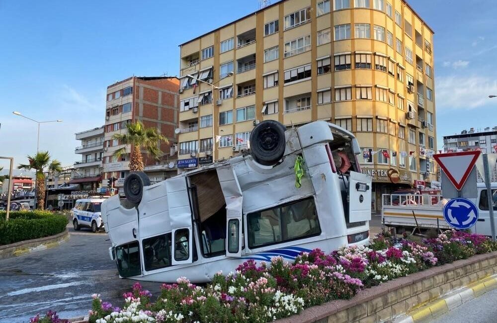 Aydın’da 2025 Kasım Ayı Trafik Denetimlerinde 4 Kişi Hayatını Kaybetti, 837 Bin Araç Kontrol Edildi Aydın'da Kasım ayında, 837 bin 306 araç kontrol edildi ve