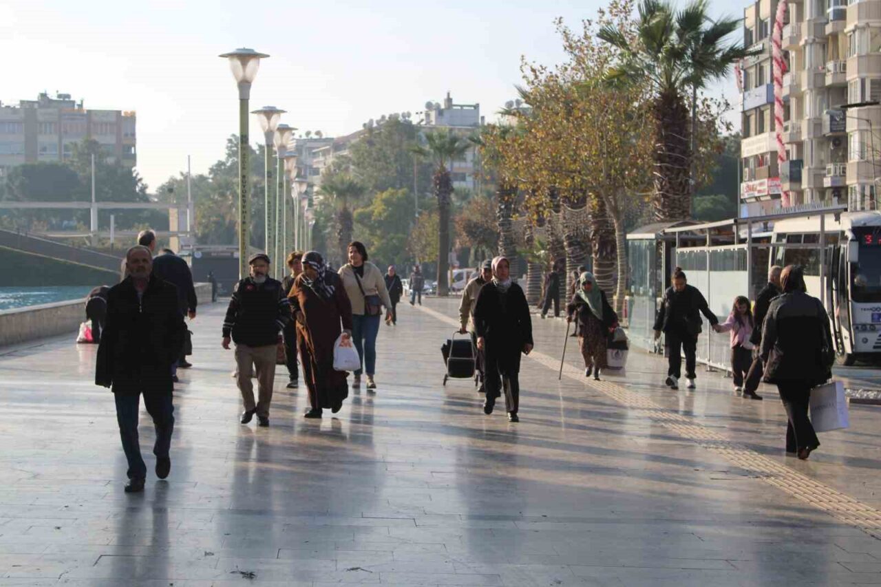 2024 itibarıyla Aydın’ın nüfusu 1 milyon 165 bin 943 olarak