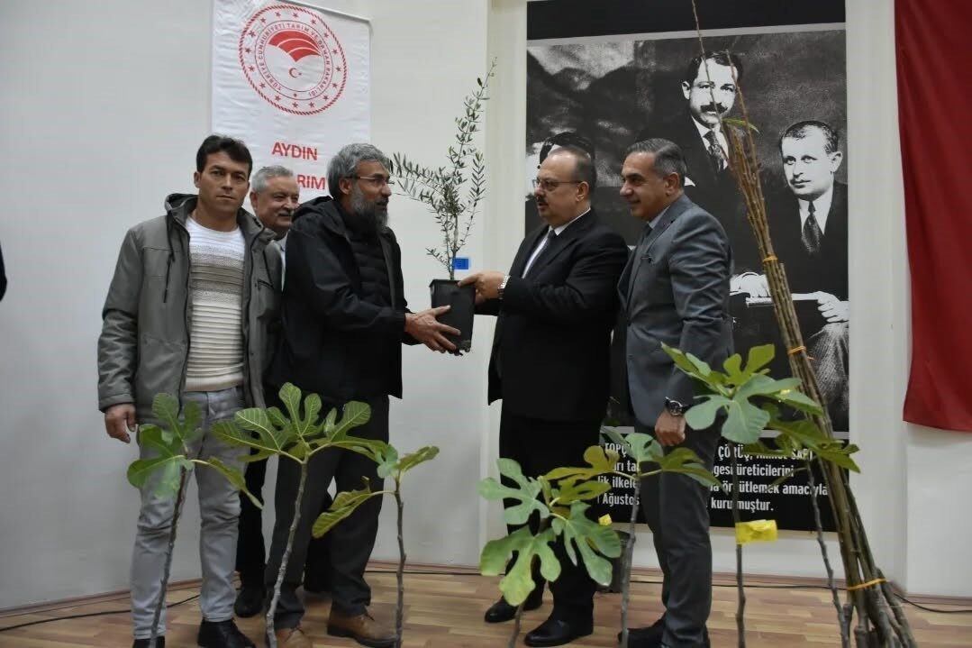 Aydın’da 74 Bin Fidan Dağıtım Töreni Gerçekleştirildi