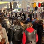 Aydın’daki Salı Pazarı, yılın son haftasında yine vatandaşların tercih ettiği mekan haline geldi.