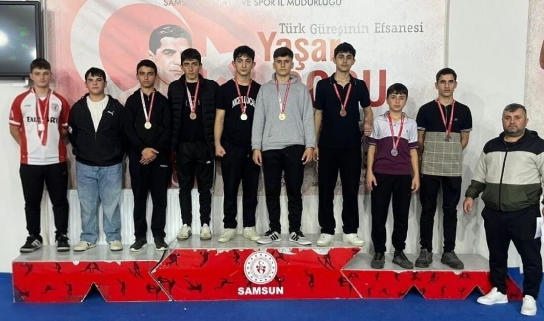 Ayvacık’ta Okul Sporları Kapsamında Düzenlenen Güreş Müsabakalarında Öğrencilerden Önemli Başarılar Samsun'un Ayvacık ilçesinde düzenlenen güreş müsabakalarında, öğrenciler 2025-2026 Eğitim Öğretim