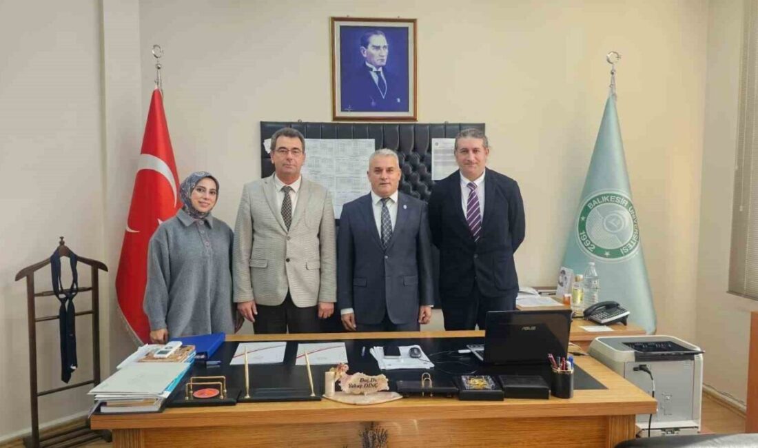 Ayvalık’ta eğitimde iş birliği büyüyor: Meslek Yüksekokulu ve Anadolu Lisesi protokol imzaladı! Ayvalık'ta Balıkesir Üniversitesi Ayvalık Meslek Yüksekokulu ile Ayvalık Anadolu Lisesi,