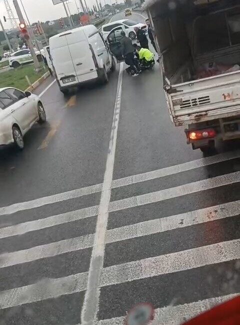 Ayvalık’ta dur ihtarına uymayan bir sürücü, polisin başlattığı kovalamaca sonucu