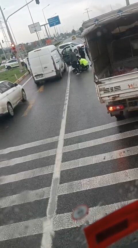 Ayvalık’ta dur ihtarına uymayan bir sürücü, polisin başlattığı kovalamaca sonucu