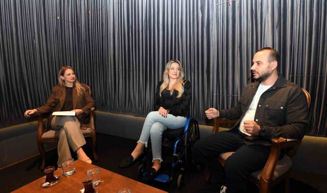 Osmangazi Belediyesi, 3 Aralık Dünya Engelliler Günü'nde, engelli kadın ralli