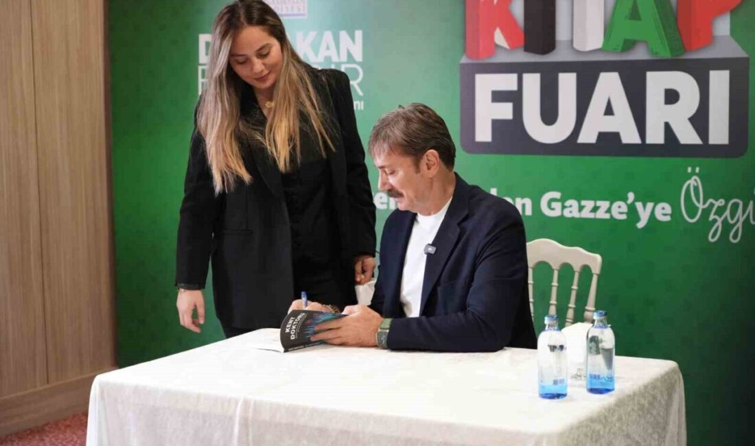 Bahçelievler Belediyesi’nden 4. Ulusal Kitap Fuarı’na yoğun ilgi: Başkan Bahadır’dan önemli açıklamalar Bahçelievler Belediyesi, "Bahçelievler’den Gazze’ye: Özgür Filistin" temasıyla 4. Ulusal Kitap