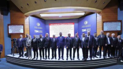 Ticaret Bakanı Ömer Bolat, Kasım ayında ihracatın yıllık bazda %2,2